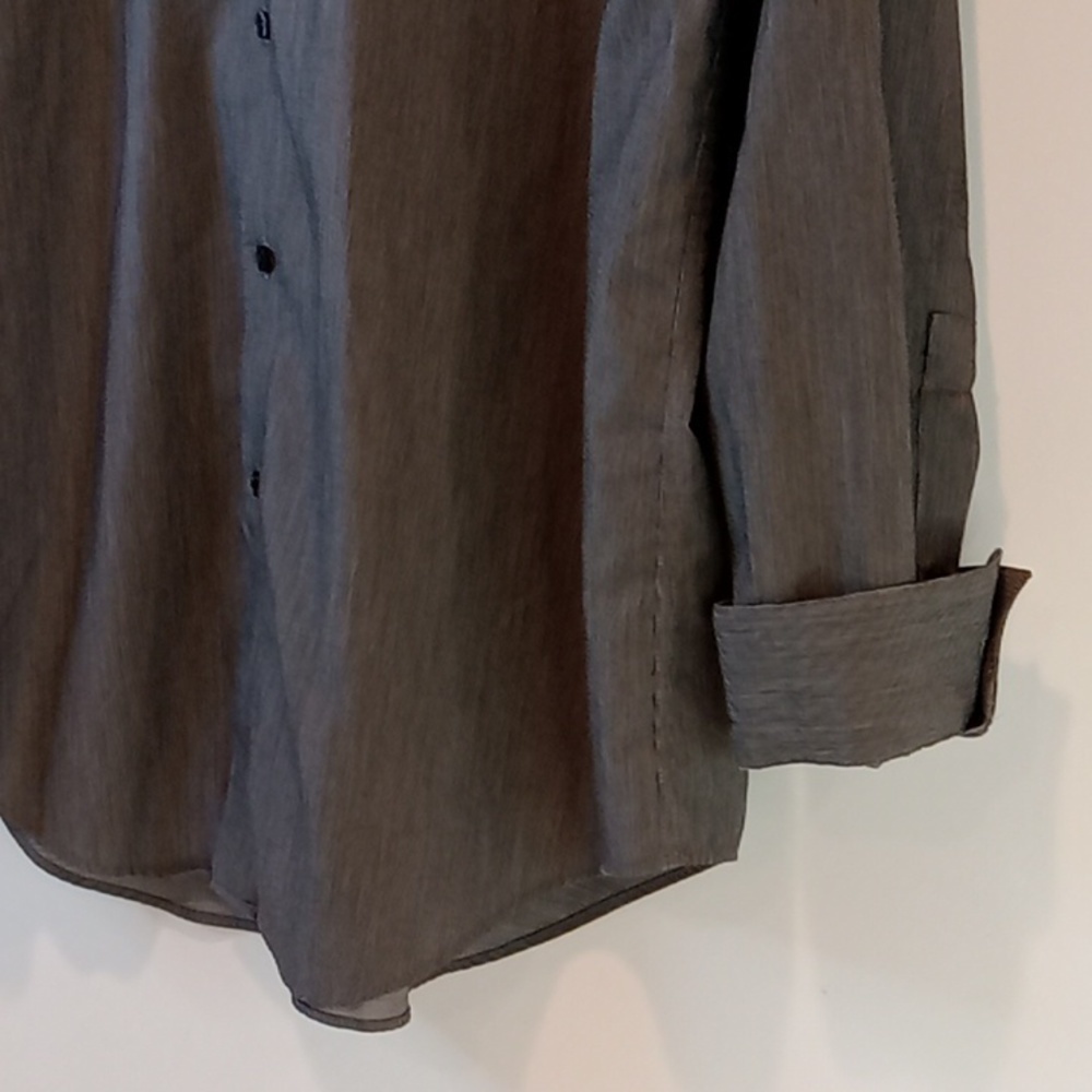 Calvin Klein Slim Fit Men's Size 17.5 34/35 Button Down Long Sleeve Shirt EUC! - Picture 5 of 16